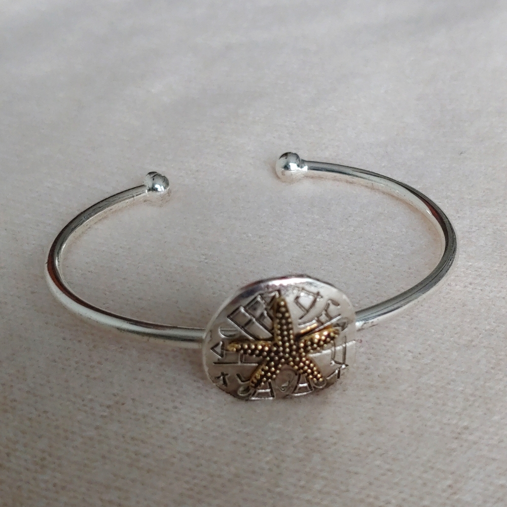 Mixed metal starfish bangle bracelet